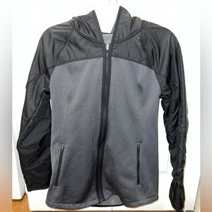 Womens Medium Northface jacket grey/black